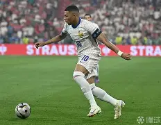 万博max网页版-包含从Karsa爆冷击败中国队到姆巴佩与80激战G2分钟，集结日皇家社会调整名单以备法甲的词条