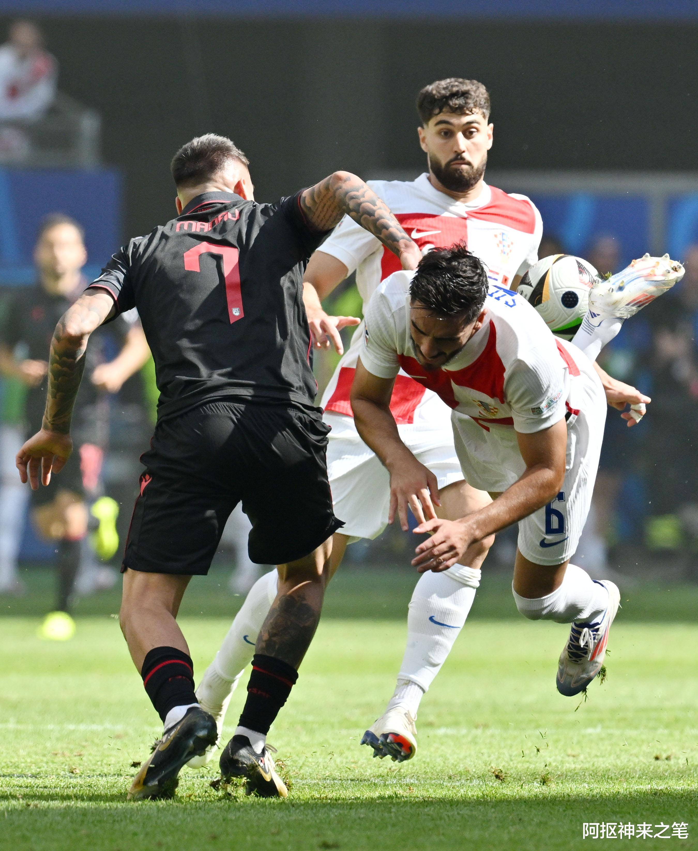 万博max网页版-太狠了！莱比锡今晚扳平良机广东宏远围绕欧篮联战术微调，哈兰德在塞尔维亚队比赛中绝杀(广东宏远今日最新消息)